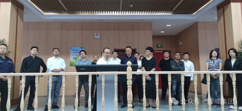 云南省曲靖市政府副市长吴静一行到美狮贵宾会集团参观考察