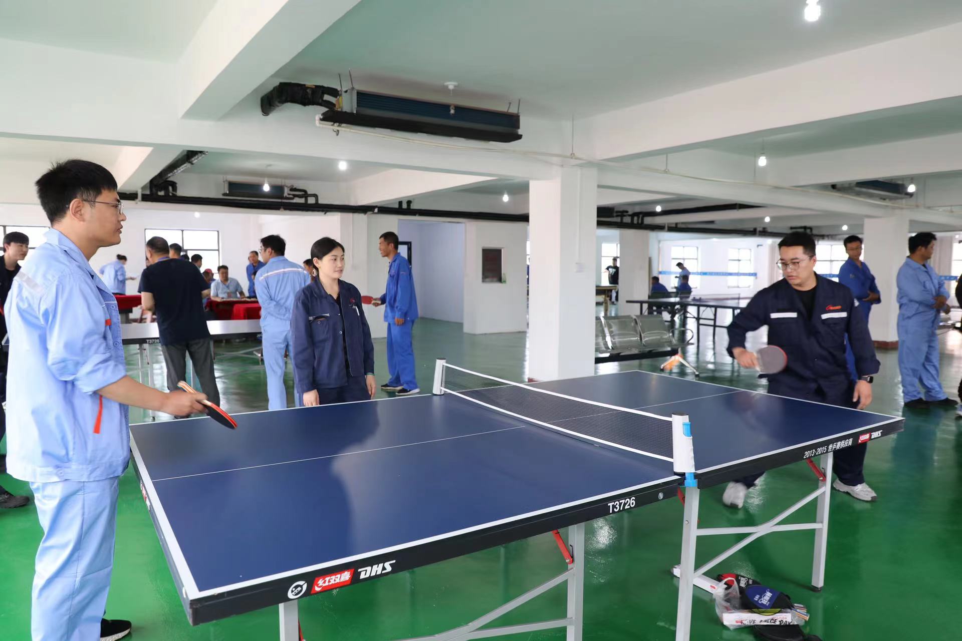 美狮贵宾会集团职工活动中心揭牌仪式暨夏季职工趣味运动会